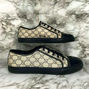 Gucci GG supreme  low top sneakers